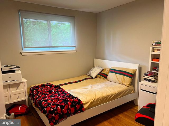 6305 TONE DR, Bethesda, MD 20817