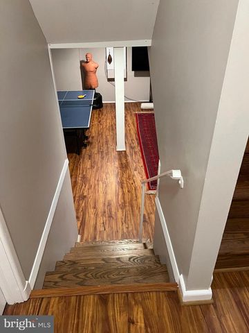 6305 TONE DR, Bethesda, MD 20817