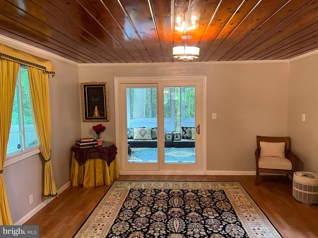 6305 TONE DR, Bethesda, MD 20817