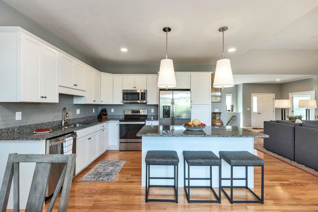 25 Reserve Way # 60, Milford, NH 03055