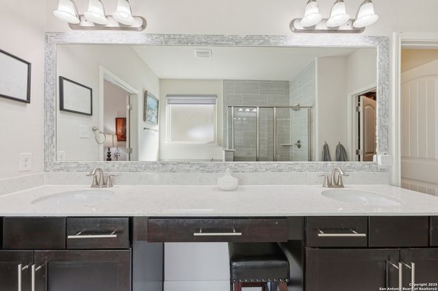 10711 Ysamy Way, San Antonio, TX 78213