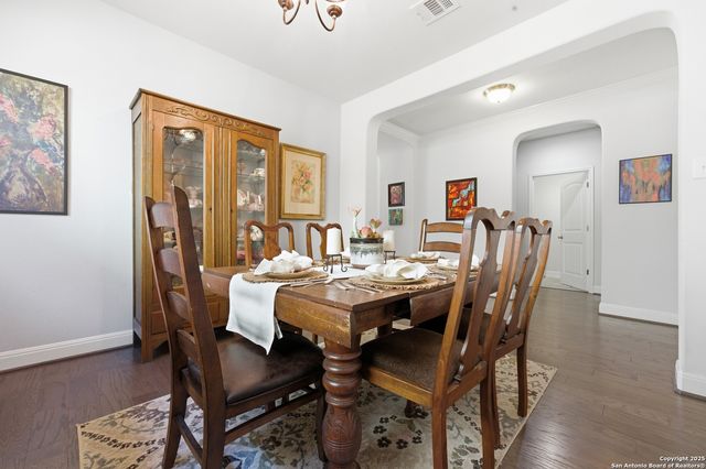 10711 Ysamy Way, San Antonio, TX 78213