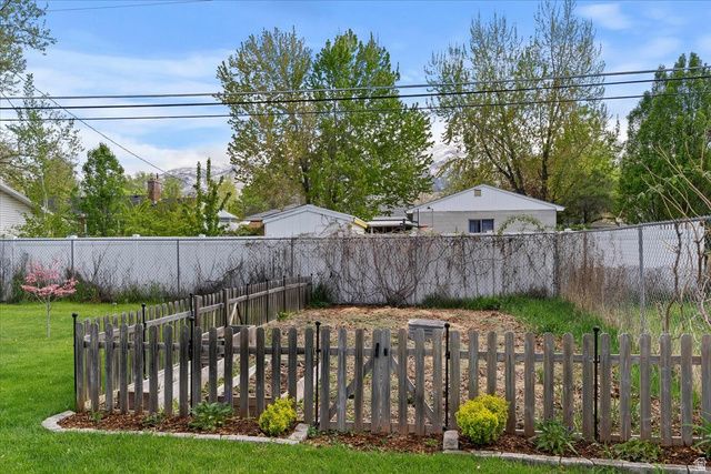 480 N 100 E, Kaysville, UT 84037