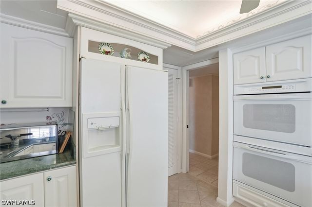 4401 Gulf Shore BLVD N 1206, Naples, FL 34103