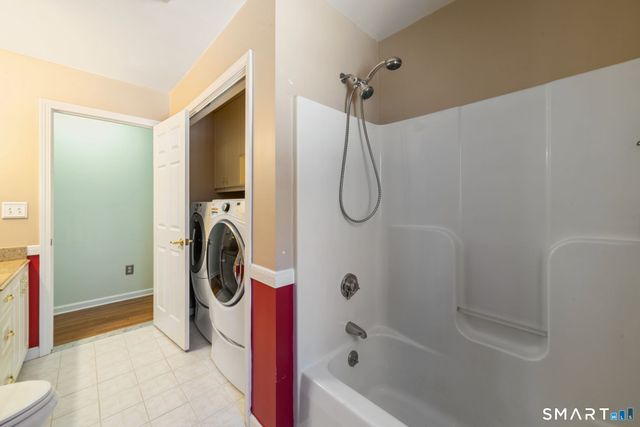 1020 Shepard Avenue, Hamden, CT 06514