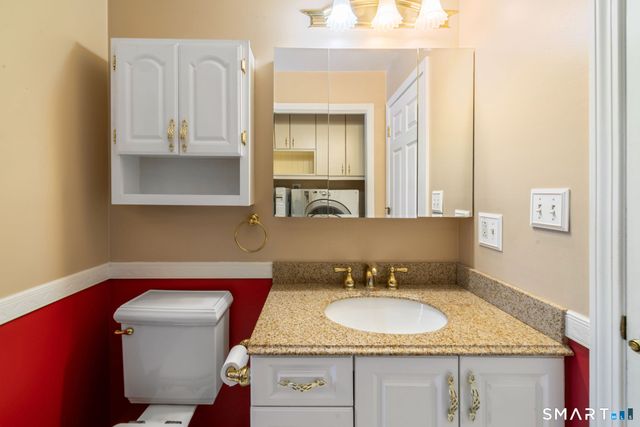 1020 Shepard Avenue, Hamden, CT 06514