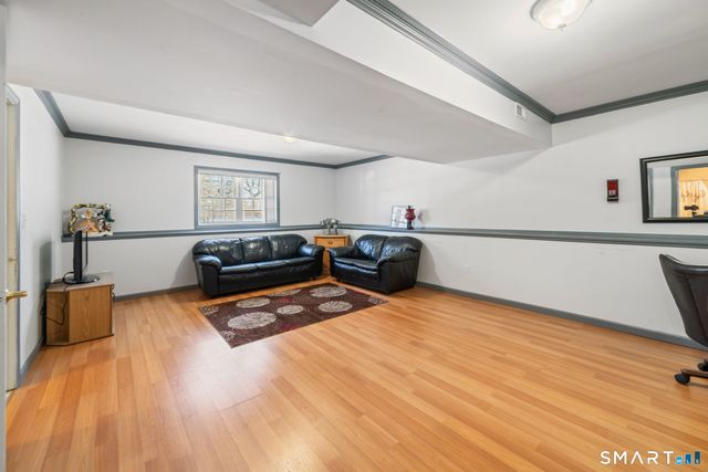 1020 Shepard Avenue, Hamden, CT 06514