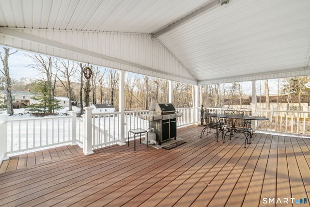 1020 Shepard Avenue, Hamden, CT 06514