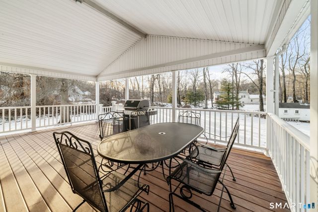 1020 Shepard Avenue, Hamden, CT 06514