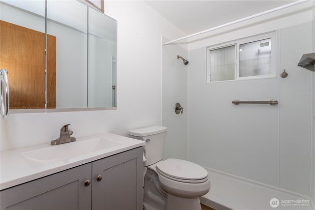 31610 7th Place S, Federal Way, WA 98003