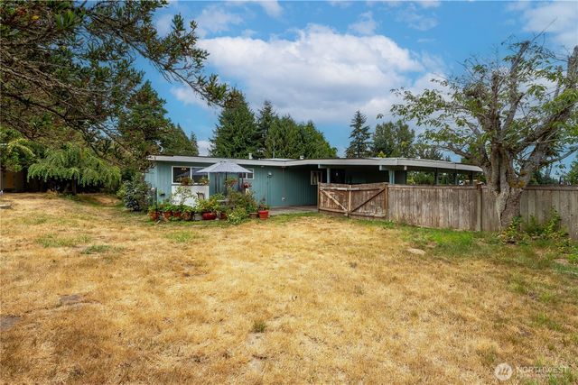 31610 7th Place S, Federal Way, WA 98003