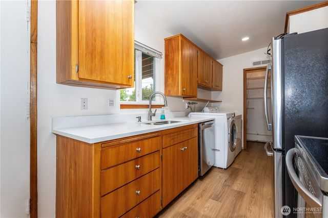 31610 7th Place S, Federal Way, WA 98003