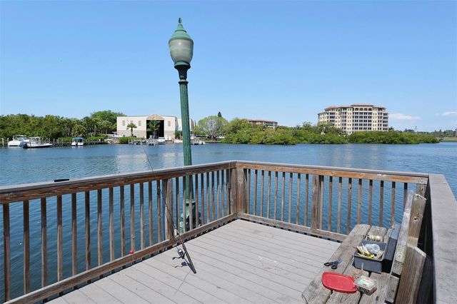 2657 RIVERBLUFF PARKWAY V122, Sarasota, FL 34231
