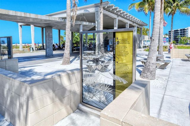 2657 RIVERBLUFF PARKWAY V122, Sarasota, FL 34231