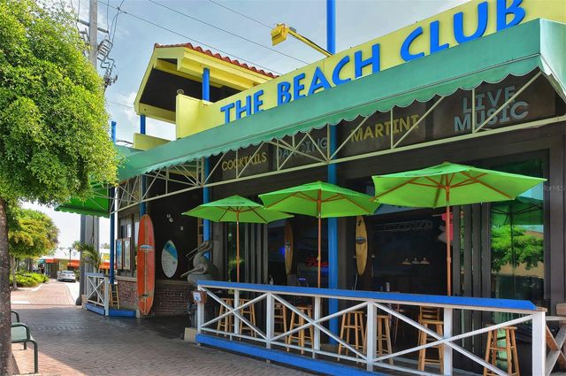 2657 RIVERBLUFF PARKWAY V122, Sarasota, FL 34231