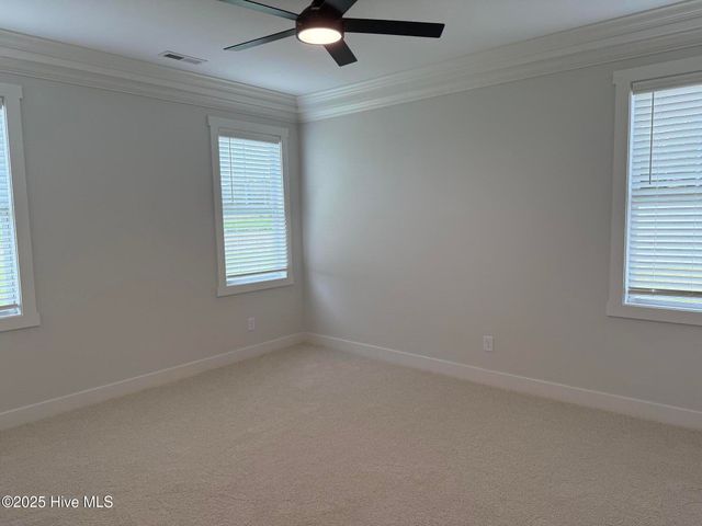 1035 Seven Iron Drive, Ayden, NC 28513