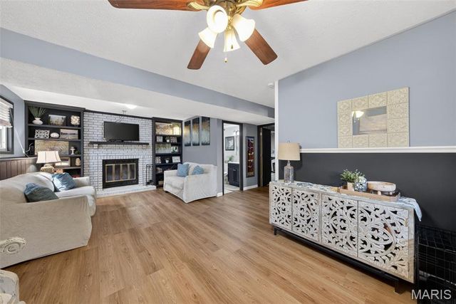 1973 Tealwood Cove Drive, Florissant, MO 63031