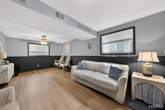 1973 Tealwood Cove Drive, Florissant, MO 63031