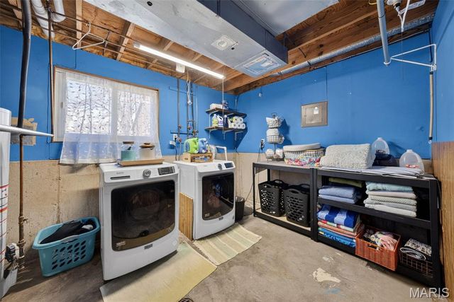 1973 Tealwood Cove Drive, Florissant, MO 63031