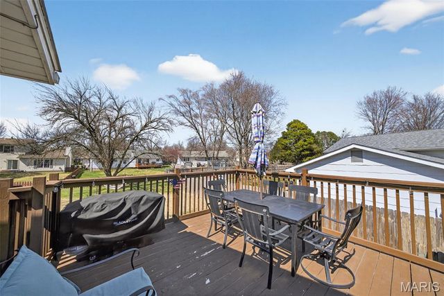 1973 Tealwood Cove Drive, Florissant, MO 63031