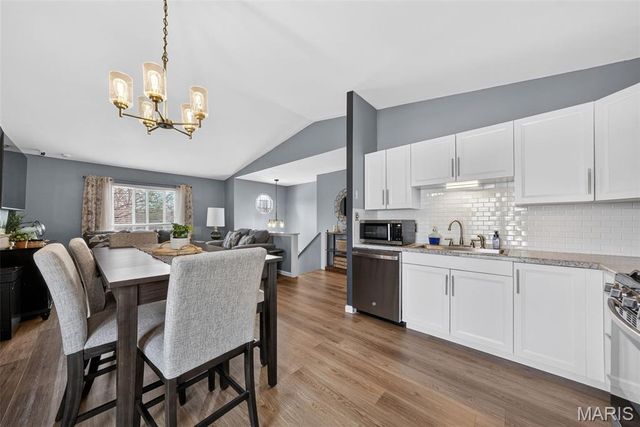 1973 Tealwood Cove Drive, Florissant, MO 63031