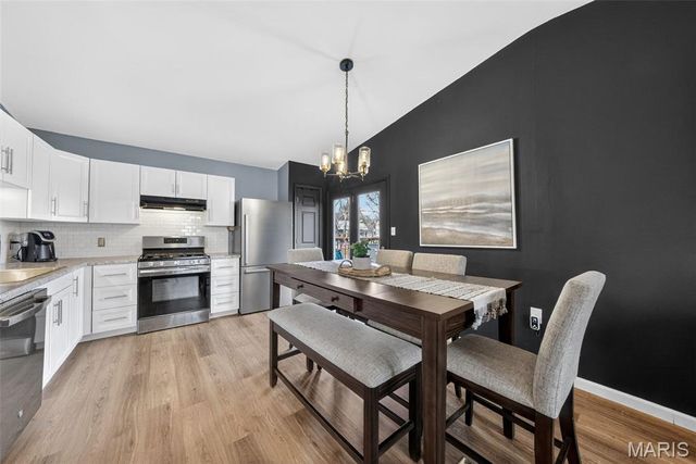 1973 Tealwood Cove Drive, Florissant, MO 63031