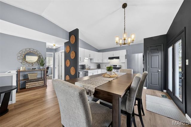 1973 Tealwood Cove Drive, Florissant, MO 63031