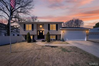 1973 Tealwood Cove Drive, Florissant, MO 63031