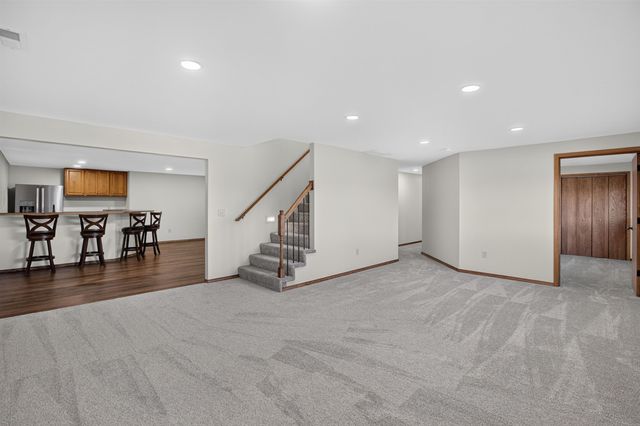 5216 N Colonial, Bel Aire, KS 67226