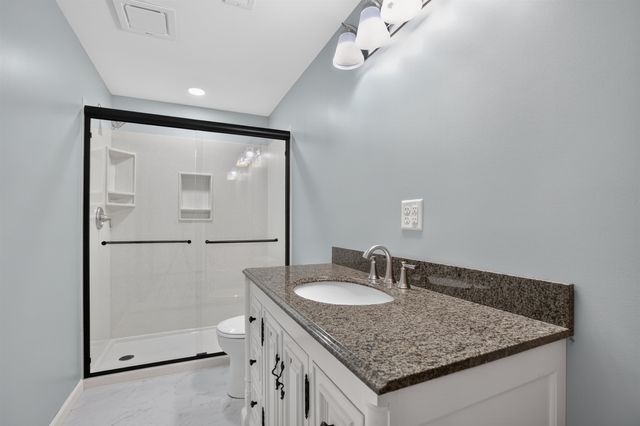 5216 N Colonial, Bel Aire, KS 67226