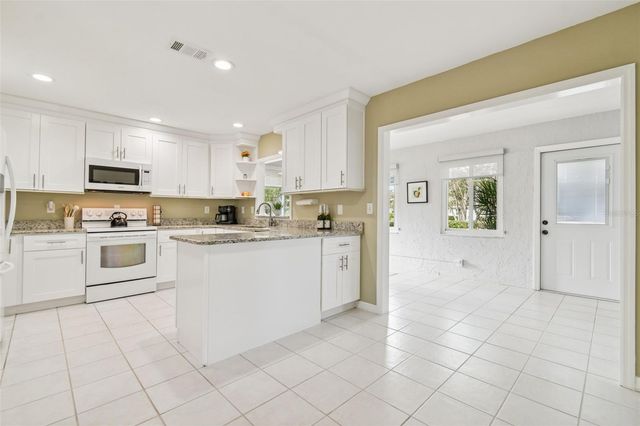 2306 LANCASTER DRIVE, Sun City Center, FL 33573