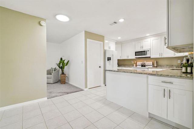 2306 LANCASTER DRIVE, Sun City Center, FL 33573