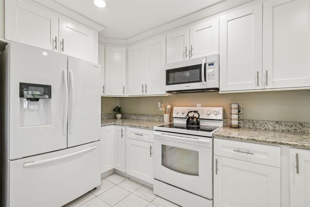 2306 LANCASTER DRIVE, Sun City Center, FL 33573