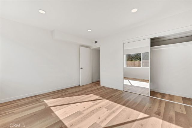 15542 Sherman Way 11, Van Nuys, CA 91406