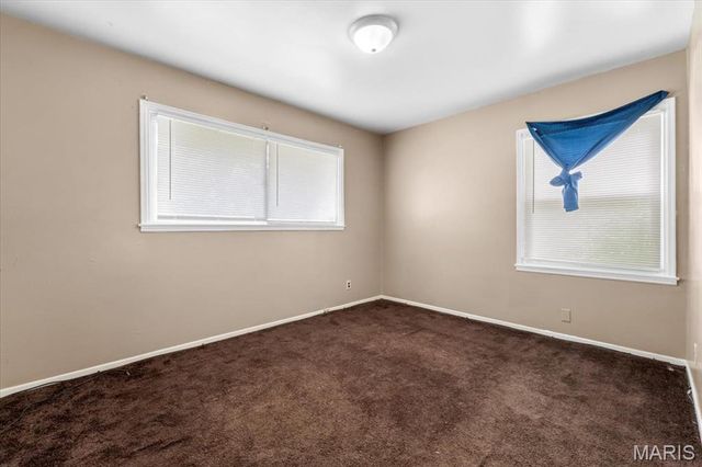 219 Presley Drive, St Louis, MO 63137