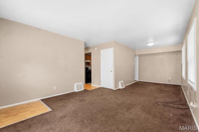 219 Presley Drive, St Louis, MO 63137