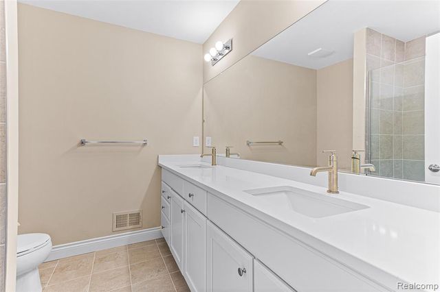 4837 Lismore Lane, Troy, MI 48085