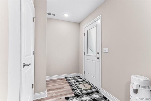 4837 Lismore Lane, Troy, MI 48085
