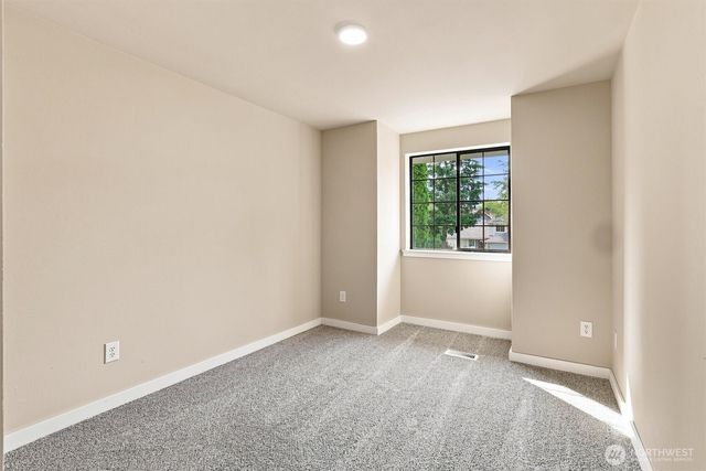 703 Salmon Run Street, Sultan, WA 98294