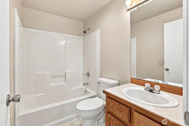 703 Salmon Run Street, Sultan, WA 98294