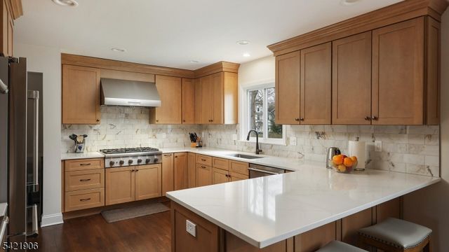 401 Poe Ave, Westfield Town, NJ 07090