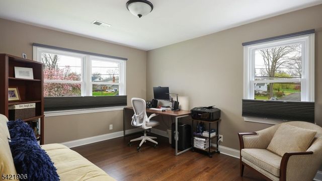 401 Poe Ave, Westfield Town, NJ 07090