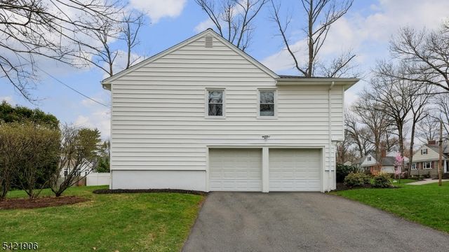 401 Poe Ave, Westfield Town, NJ 07090