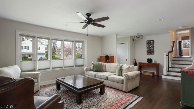 401 Poe Ave, Westfield Town, NJ 07090