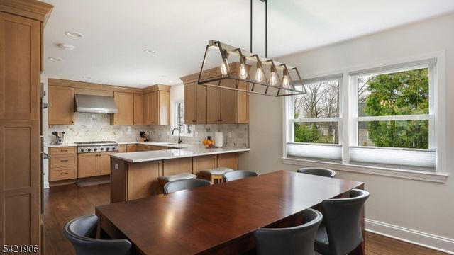 401 Poe Ave, Westfield Town, NJ 07090