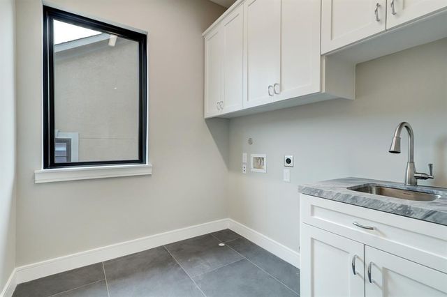 3918 Riley Street, Houston, TX 77005