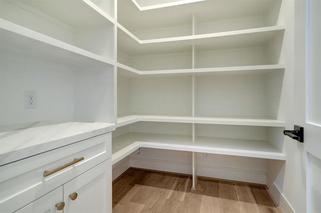 3918 Riley Street, Houston, TX 77005