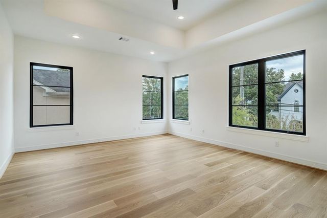 3918 Riley Street, Houston, TX 77005