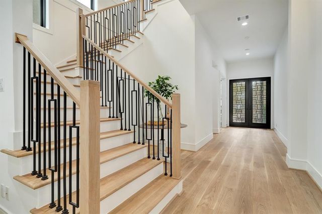 3918 Riley Street, Houston, TX 77005