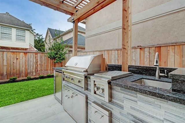 3918 Riley Street, Houston, TX 77005